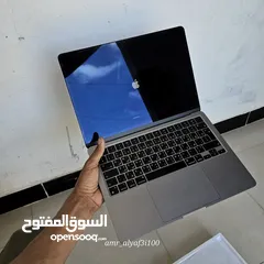  6 macbook Air m2 2022 512 gb ماك بوك اير ام تو   الباقي بالوصف2022 ذاكرة 512 جيجا