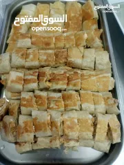  27 شيف شرقي وغربي وسلطات ابحث عن عمل خبرة في الاكل العربي والغربي والسلطات خبره اكثر من 15سنه