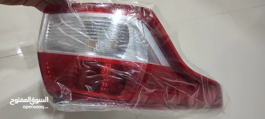  2 Ford escape tail light