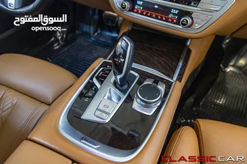  11 Bmw 730Li M kit  2021  ( Gasoline)   السيارة صيانة الشركة و قطعت مسافة 23,000 كم فقط