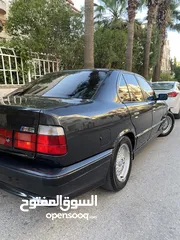  2 BMW 520i1990