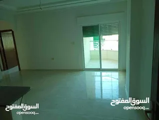  7 شقه فارغه للإيجار