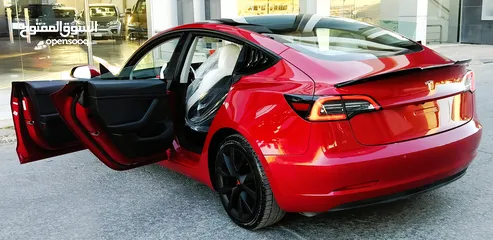  22 تيسلا 2022 model 3 فحص كامل 4 جــيـــد بدون ملاحظات غرفة جلد ابيض لون مميز بحالة الوكالة بسعر لقطة