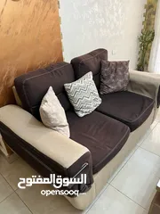  7 طقم كنب كورنر بحالة ممتازة استعمال  خفيف قماش ثقيل  تفصيل سفنج عالي خشب تقيل