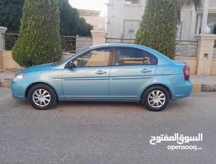  4 هيونداي اكسنت بحالة ممتازة
