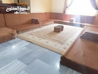  10 مجلس عربي كبير سعودي 16 مقعد  للبيع