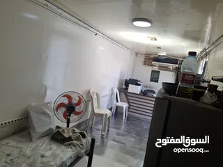  4 كونتينر.   معزول