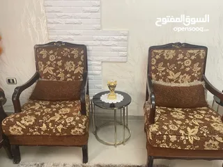  3 كنب مستعمل سبع مقاعد بحاله جيده