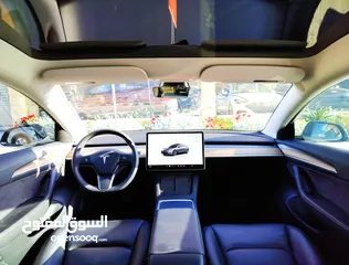 30 تيسلا 2023 MODEL 3 فحص كامل 4 جـيـد ممشى قليل 20 الف بحالة الوكالة لون فيراني مميز بسعر محرووق ولقطة