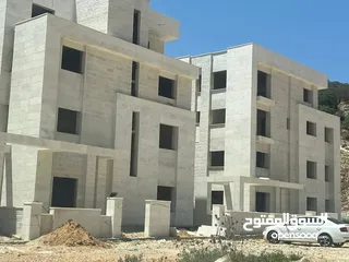  4 فلل للبيع في رام الله مشطب او عظم