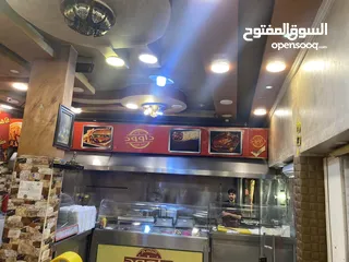  3 مطعم للبيع المفرق -حي الحسين- بجانب احمد مول المحل شغال مش مسكر للجادين مراجعة