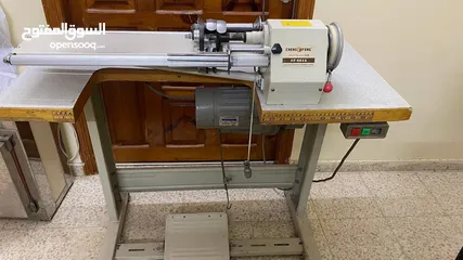  2 ماكنات خياطة مستعملة بحالة ممتازة