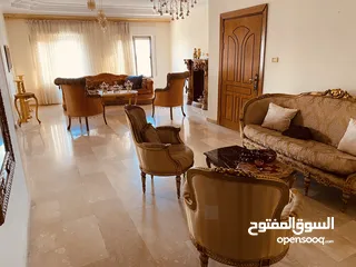  3 شقه في الرابيه تقع بين مسجد الكالوتي ودوار الكيلو موقع مميزززز قريبه جداً من الخدمات
