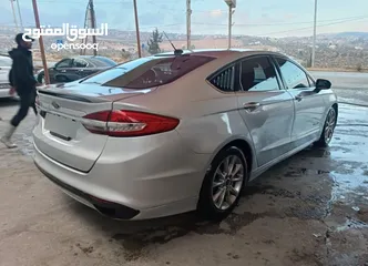  12 فوردفيوجن2017 للبيع