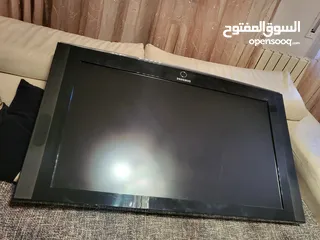  1 شاشة سامسونج حاله ممتازه