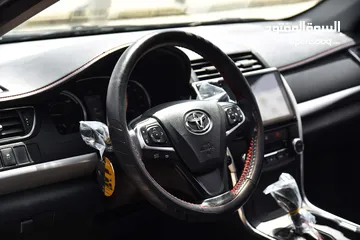  8 تويوتا كامري هايبرد SE بحالة الوكالة Toyota Camry SE Hybrid 2016