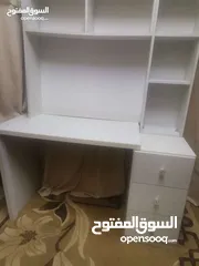  6 مكتب مع مكتبة