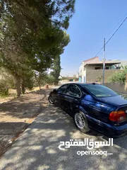  4 Bmw e39 520 2000 الدب للبيع