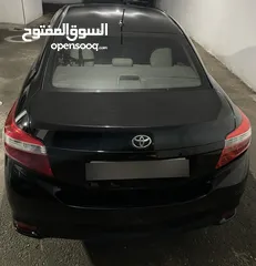  10 تويوتا يارس 2017. مواصفات خليجية 1500cc. اقتصادية جداً واكثر من الهايبر.  شغل وامشي. دهان اسود