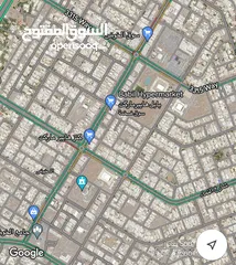  1 مبنى سكني تجاري في سوق الخوض على أول خط من الشارع بدخل 3800 ر.ع