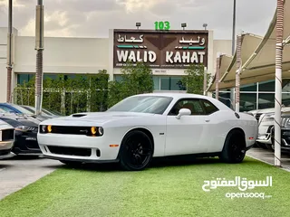  1 Dodge Challenger 5.7 2020