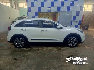  7 كيا نيرو 2018