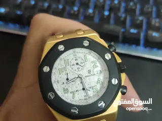  1 ساعة يد Royal OAK