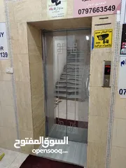  6 مكتب/شقة/ استديو /عيادة غرفتين وصالة ومطبخ وحمام طابق ثاني شرق دوار القبة للايجار او البيع من المالك