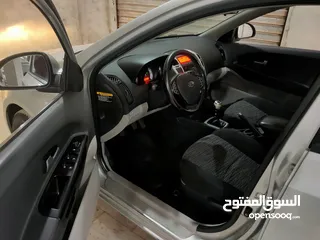  8 kia ceed كيا سييد سويسريه نظيفه جدا