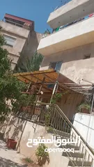 8 منزل مستقل ثلاثة طوابق  موقع مميز في ماركا الشمالية حي العبدلات