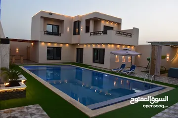  1 شاليه فاخر للبيع من المالك مباشرة خلف منتجع البحيرة