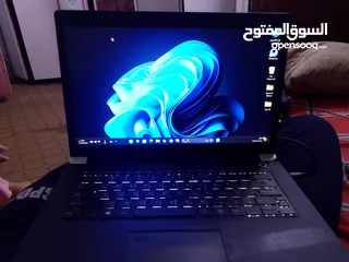  4 لاب توب  للبيع بحال الوكاله اصدار جديد للبيع