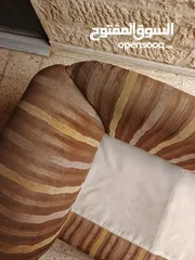  30 كنب كلاسيك للبيع من اربع قطع مناسب لصالون ومناسب غرفة جلوس ومناسب لغرفه ضيوف خشب اوزان ابيض