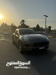  1 Porsche Macan S 2015