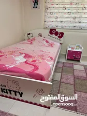  2 غرفة نوم اطفال هيلو كيتي خشب ممتاز  بسعرررررمغررررري