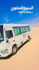  4 خدمات توصيل من والى المطار باحدث الفانات والسيارات والحافلات باصات  جروبات سياحيه نقل من والى سوريا