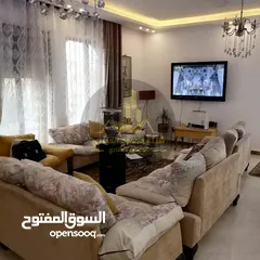  10 شبه قصر للبيع في أجمل مناطق الجبيهة بسعر لقطة تصلح للسكن أو مقر ديوان