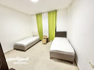  4 شقة للايجار مدخل خاص