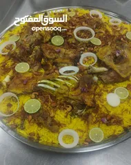  8 شيف يمني مقيم في السلطنه يبحث عن عمل  خبره 15سنه في الطبخ والاداره والتسويق