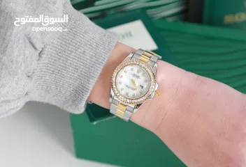  24 ساعة رولكس نسائية مكفولة وتوصيل مجانا وبيجي معه علبة وكيس رولكس هدية