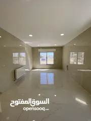  20 شقة ارضية فاخرة 200 متر داخلي و 50 متر خارجي بسعر مميز في شارع السلام مرج الحمام