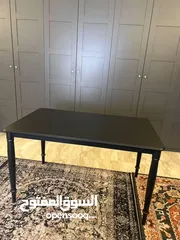  4 طاولة للبيع بسعر مغري جدا جدا مع حد التخفيض الأقصى