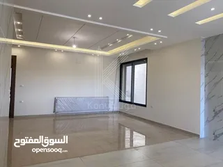  1 شقة مميزة للبيع في الظهير - طابق ارضي معلق