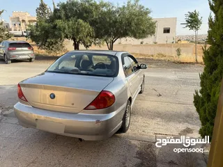  5 كيا سبكترا 2001