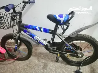  4 دراجات هوائية للبيع للأطفال مستعملة