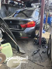  4 مرسيدس بنز  BMW