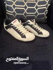  1 شوز تركي ابيض وكحلي
