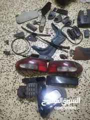 6 قطع غيار سيارات مستعملة