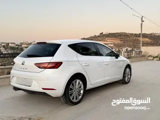  4 سيات ليون اكسلنس ابيض وفيراني