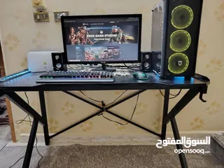  2 ست اب كامل جهاز بي سي جيمنج مع كرسي و طاوله